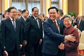  国会主席王廷惠出席中越人民友好见面会