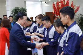 越南国会主席王廷惠莅临北江省调研