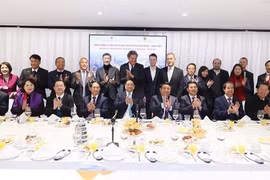 2024年达沃斯论坛：越南政府总理强调保护投资者的合法权益