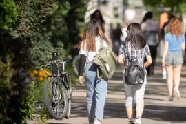 加拿大政府收紧留学生政策是否对越南大学生造成影响？
