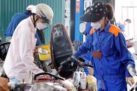 3月28日15时起越南成品油零售价格上调400越盾以上