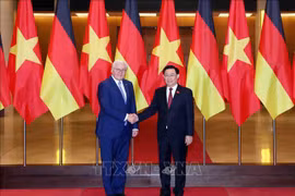 国会主席王廷惠会见德国总统施泰因迈尔