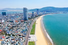  集中精力把将平定省打造成为全国大型旅游中心
