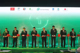 北宁省高科技垃圾焚烧发电厂落成