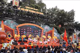 老街省充分挖掘信仰旅游优势