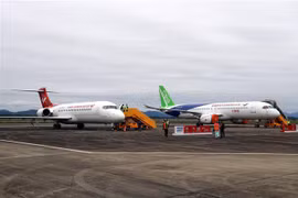 中国商飞航展在广宁省云屯航空港举行