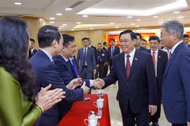 越南国会主席王廷惠：越南合作社银行为农业农民农村发展作出贡献