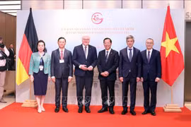 胡志明市领导会见德国总统施泰因迈尔