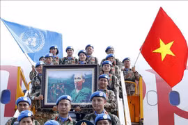 越南二号工兵队为在阿卜耶伊传迎接传统春节做好准备