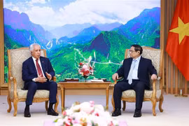 越南政府总理范明政会见卡塔尔外交事务国务大臣穆莱基。图自越通社