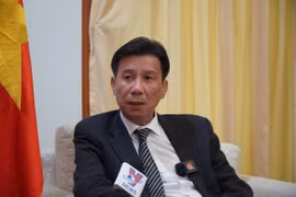 越南驻印尼大使谢文聪接受了越南通讯社记者的采访。图自越通社