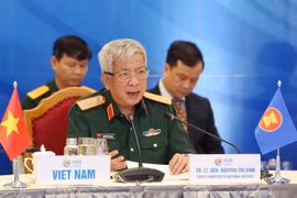 2020东盟轮值主席国年： 阮志咏上将呼吁各国对影响到区域和平稳定的安全威胁给予更多关注