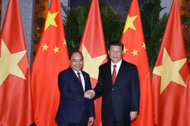 越南政府总理阮春福会见中共中央总书记、中国国家主席习近平