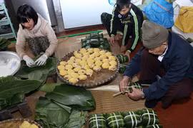 筝曲村赶时间为春节市场提供美味的粽子（组图）