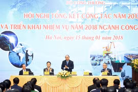阮春福总理分别出席工贸部和计划与投资部2017年度工作总结暨2018年度任务计划部署会议（组图）