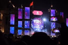 越南各地l陆续举行迎接2020年新年活动（组图）