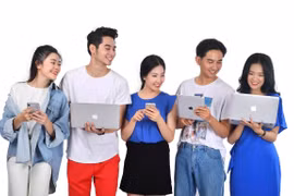 越南年轻人顺应第四次工业革命发展趋势