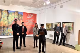 纪念越南与乌克兰建交30周年画展在乌克兰举行