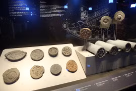 在国会大厦地下室的博物馆中展示的文物。