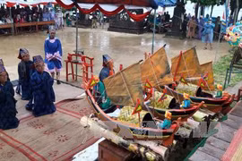 广义省李山岛县举行“黄沙兵替身祭礼”