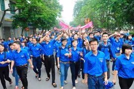提高青年在解决社会问题中的作用