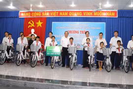 政府副总理张和平：政府一向关注边民的生活