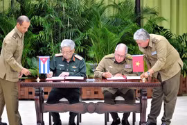 越南国防部副部长阮志咏上将对古巴进行正式访问