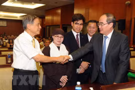 胡志明市举行2019年新春越侨见面会