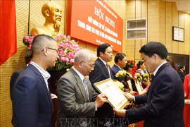 河内市表彰为美朝领导人第二次会晤作出贡献的集体和个人