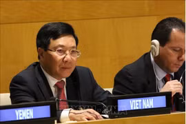 越南政府副总理兼外长范平明出席G77会议