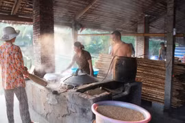丐冷水上集市中的猪骨米粉业