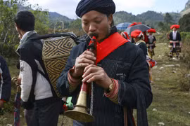 老街省红瑶族同胞的婚礼 