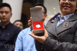 美朝领导人第二次会晤纪念硬币正式发行