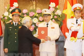 阮富仲主持晋升大将军衔仪式