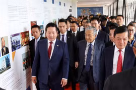 马来西亚总理马哈蒂尔分享马来西亚数字化转型的经验