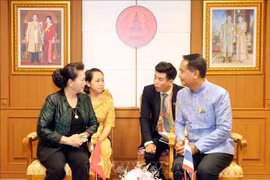 越南国会主席阮氏金银访问泰国乌隆府