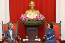 越共中央民运部部长张氏梅会见ILO政策事务副总干事