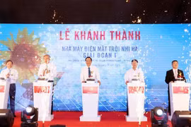 二河太阳能发电厂在宁顺省落成