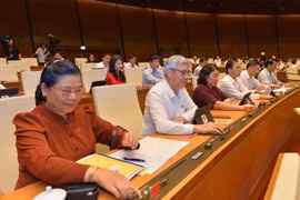 第十四届国会第七次会议：努力建设从现在到2020年最高人民法院法官后备人选队伍