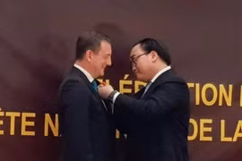 促进河内与法国各地的合作