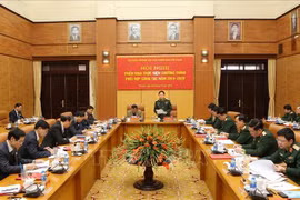 越南老兵协会中央委员会与国防部密切配合落实好国防建设任务