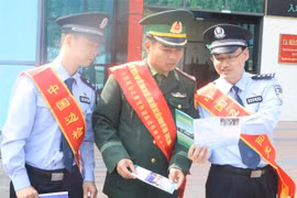 越中两国配合开展法律宣传活动 共同增强边防管理能力