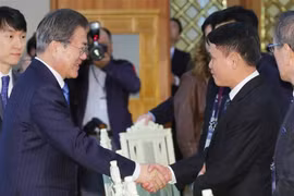 韩国总统高度评价越南与韩国关系