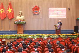 越南中央书记处常务书记陈国旺高度评价人民检察院在反贪反腐工作中的作用
