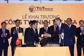 越南政府总理阮春福出席（俄罗斯）越南T&T 有限公司开业典礼