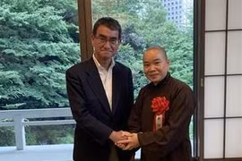 4名越南人荣获日本外务省奖状