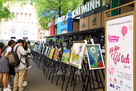 儿童通过爱心绘画活动创造生活奇迹 