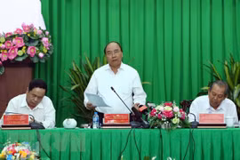 阮春福总理：破解九龙江三角洲地区交通基础设施建设的瓶颈