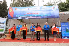 “长沙海浪和志愿时刻”摄影展在山罗省举行