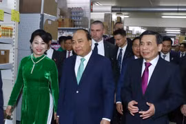阮春福总理会见捷克和摩拉维亚共产党主席 圆满结束对捷克进行的正式访问